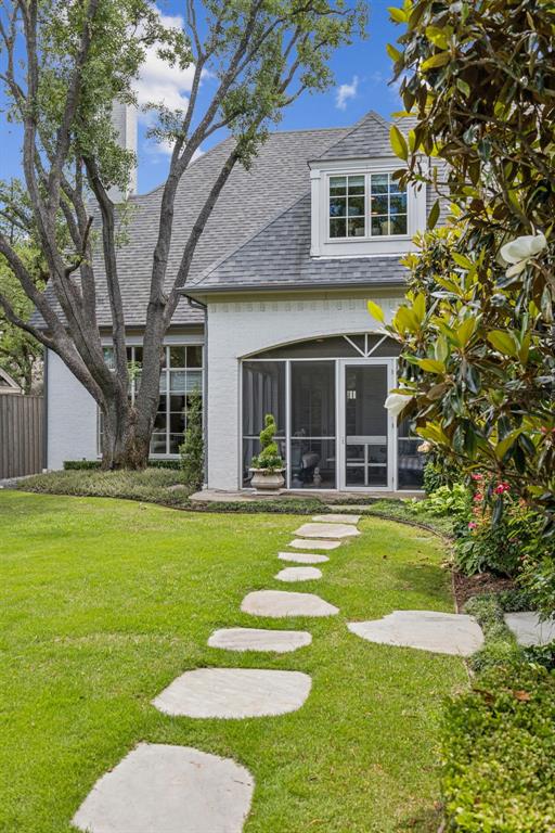 Crestmanor Estates - Residential