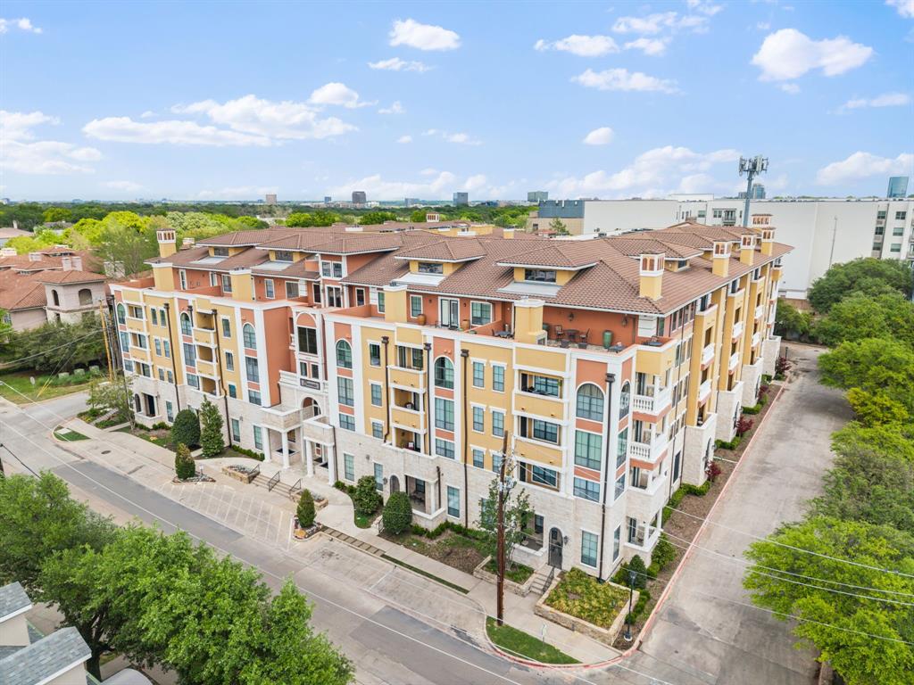 Sorrento Condo - Residential
