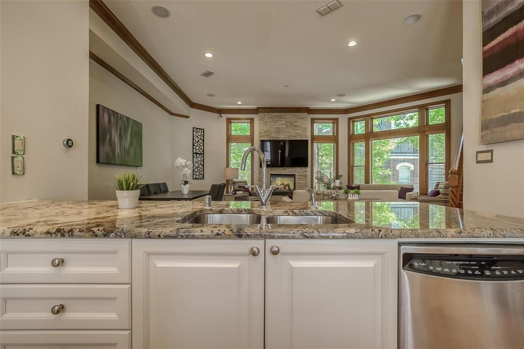 Hibernia Twnhms - Residential Lease