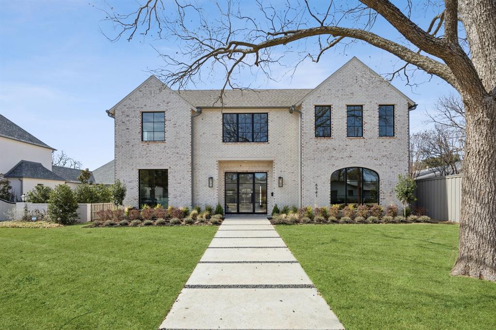 Brand new construction by Olerio Homes in the very desirable Bird Streets location. Located on an oversized lot with a rear entry garage and spacious backyard ideal for a pool, this transitional home has it all! Gorgeous designer finishes including Sub Zero and Wolf appliances, Walker Zanger tile, Visual Comfort lighting and Taj Mahal quartzite. Master bedroom down with a beautiful wood accent ceiling and a huge closet custom closet! Minutes from everywhere you want to be.