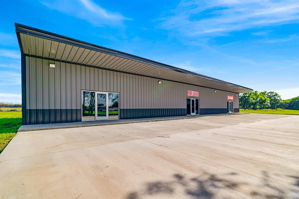 na - Commercial Sale