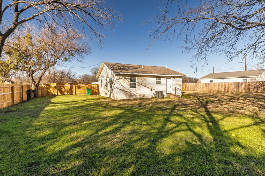 Sweet, charming, and full of potential! This beautifully updated 2-bedroom, 1-bath property offers the rare flexibility of possible residential or commercial use in a great Enterprise location. Remodeled in 2021, updates include flooring, windows, roof, kitchen countertops with a granite-look finish, and a new stove. The spacious backyard features a new fence and offers a lovely outdoor area for relaxing, entertaining, or business use. A wonderful opportunity to live, work, or invest in one versatile property. Owner will consider owner financing with $20,000 down.

Buyer to verify use and zoning if considering commercial use.