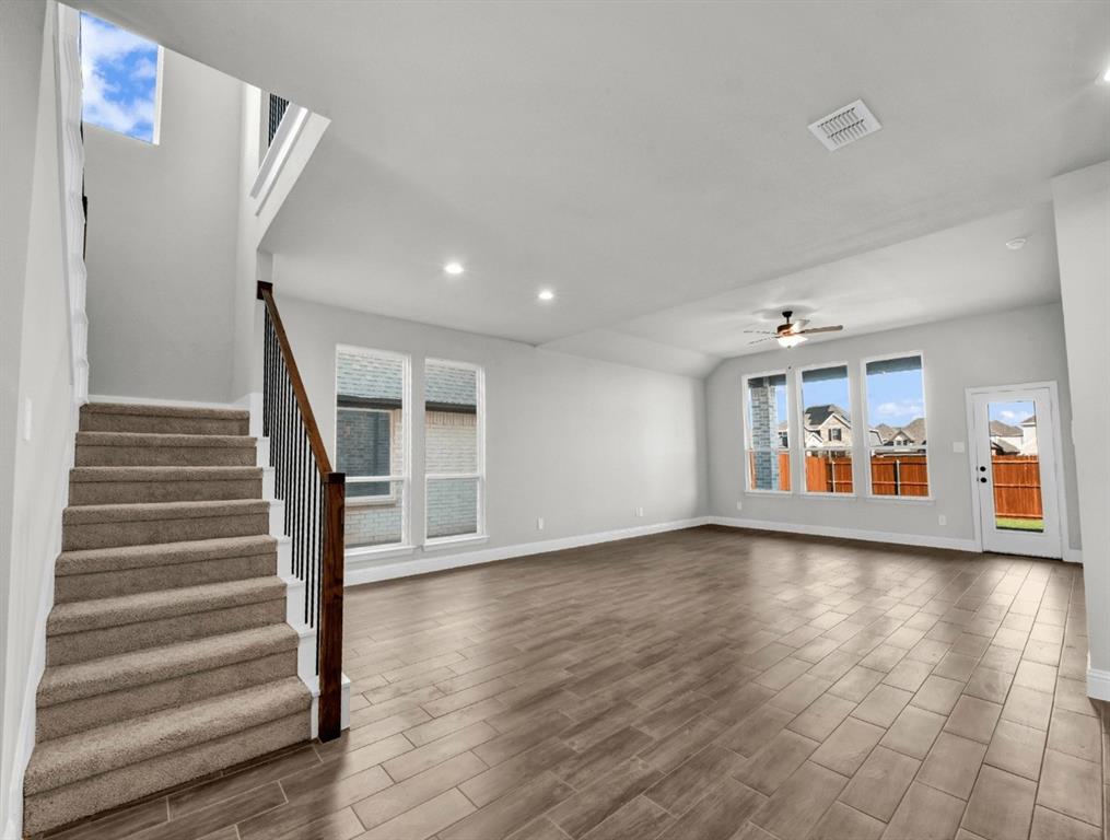 Summer Crest - Residential