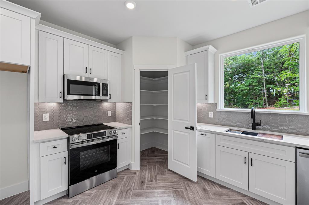 Canyon Creek III - Residential