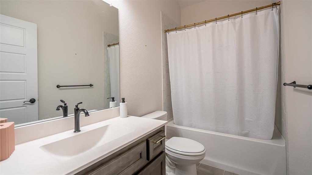 Abes Landing Ph 4b - Residential