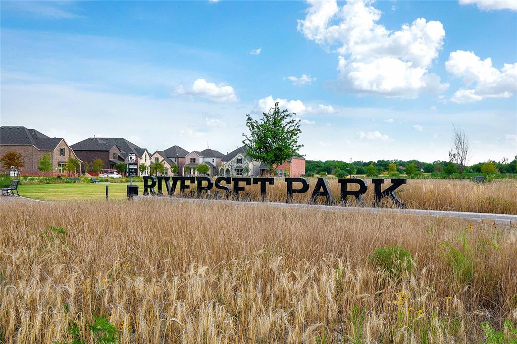 Riverset - Residential