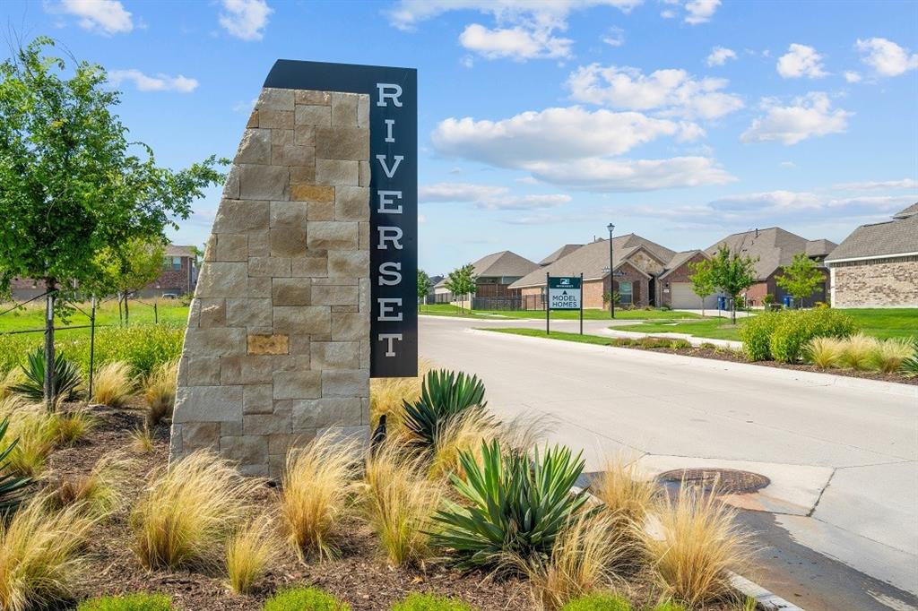 Riverset - Residential