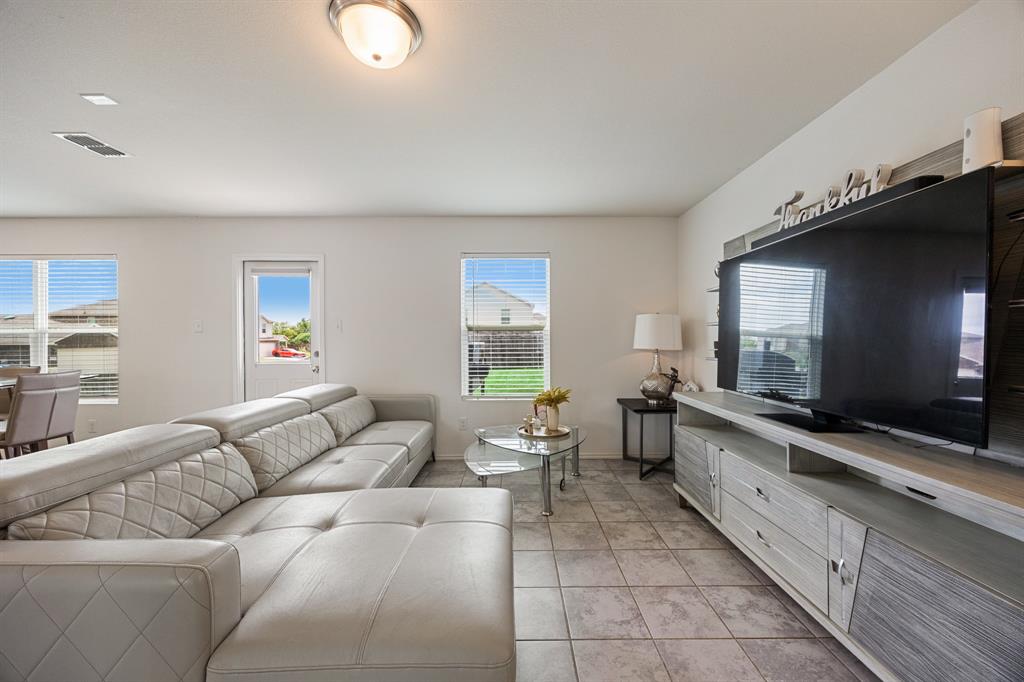 TRAVIS RANCH NEW - Residential