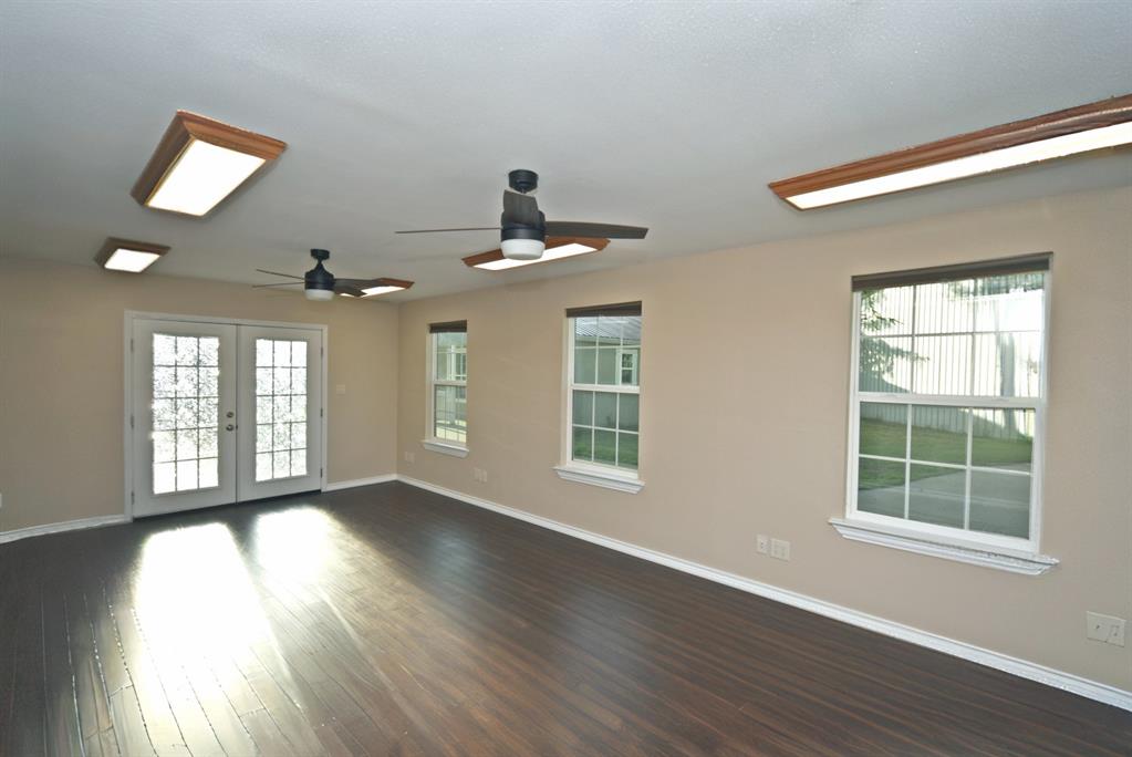 East Glade Creek - Residential