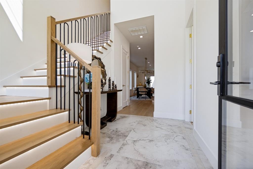 Lafoy Place - Residential