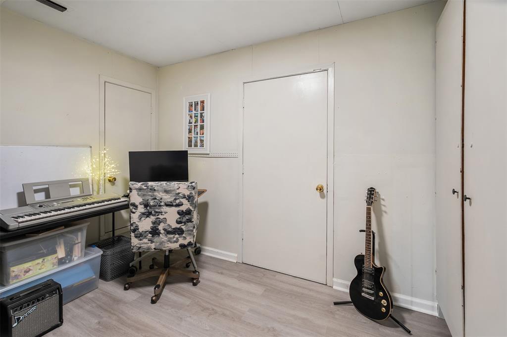 Country Club Shores - Residential