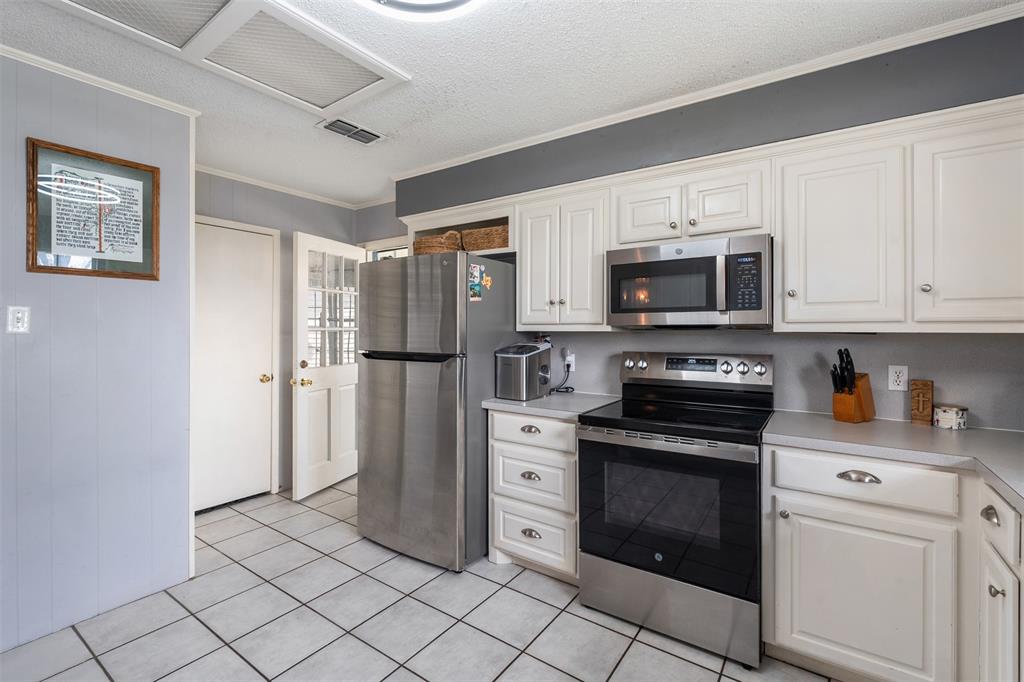 Country Club Shores - Residential