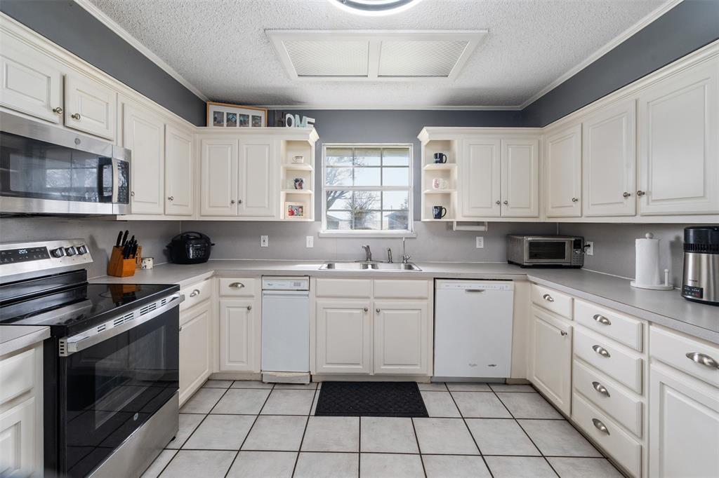 Country Club Shores - Residential