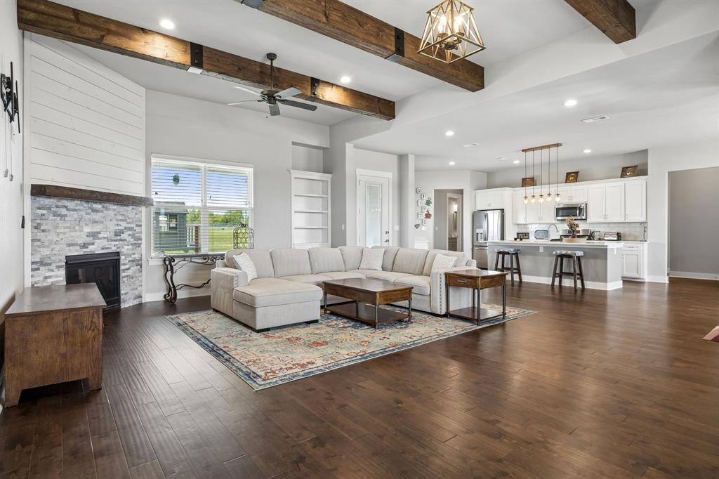 CR200 ESTATES ADDN - Residential