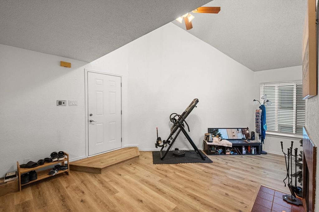 Arlington Oaks Condo - Residential