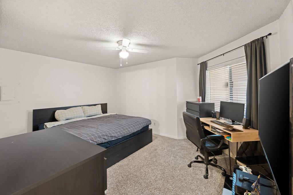 Arlington Oaks Condo - Residential