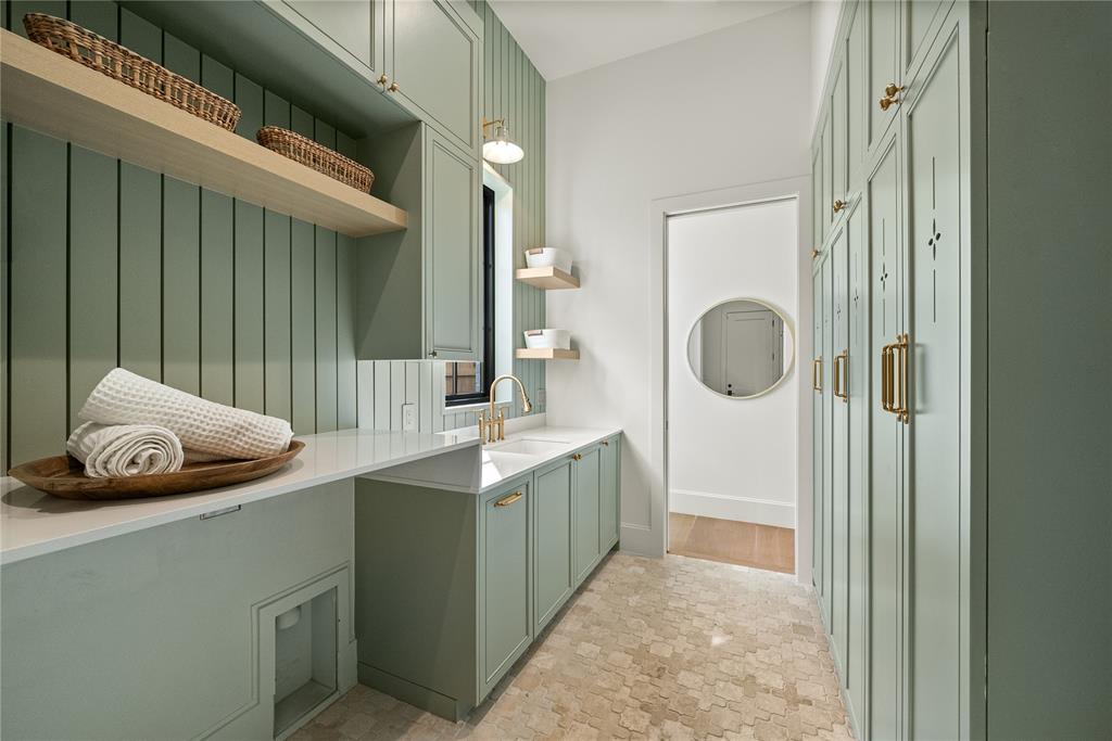 Williamson Caruth Terrace 04 Inst - Residential