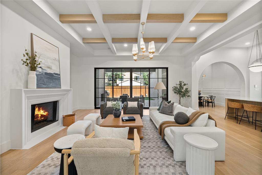 Williamson Caruth Terrace 04 Inst - Residential