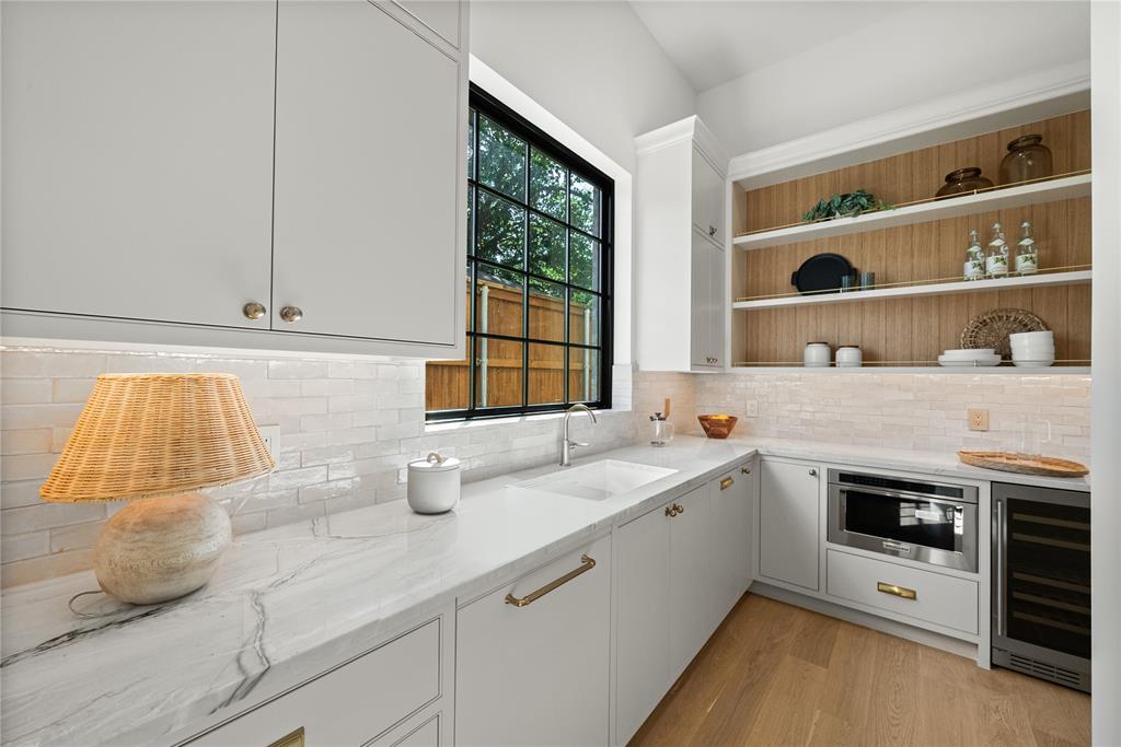 Williamson Caruth Terrace 04 Inst - Residential