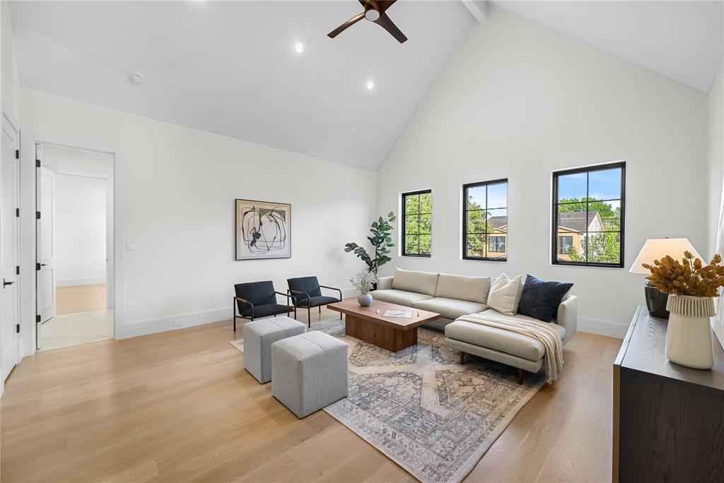 Williamson Caruth Terrace 04 Inst - Residential