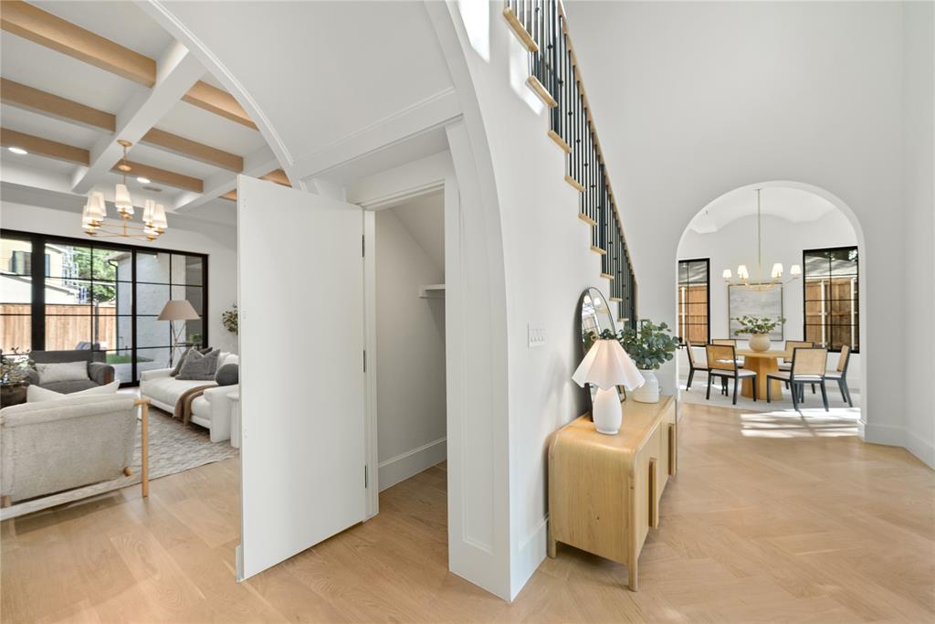 Williamson Caruth Terrace 04 Inst - Residential