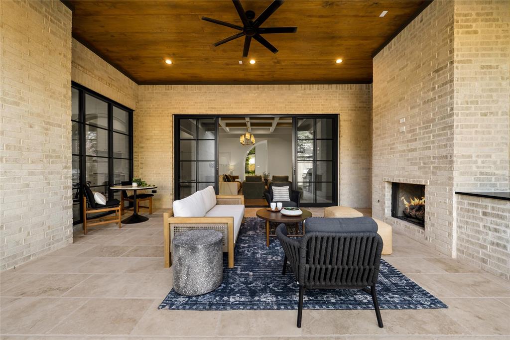 Williamson Caruth Terrace 04 Inst - Residential