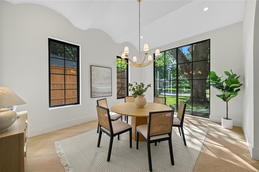 Williamson Caruth Terrace 04 Inst - Residential