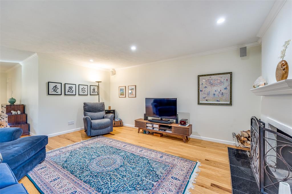 Royal Lane Condo 5800 - Residential