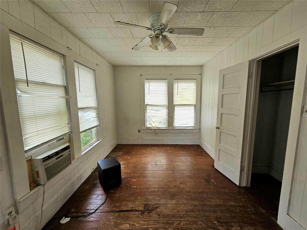 T C Fitzgeralds Add - Residential