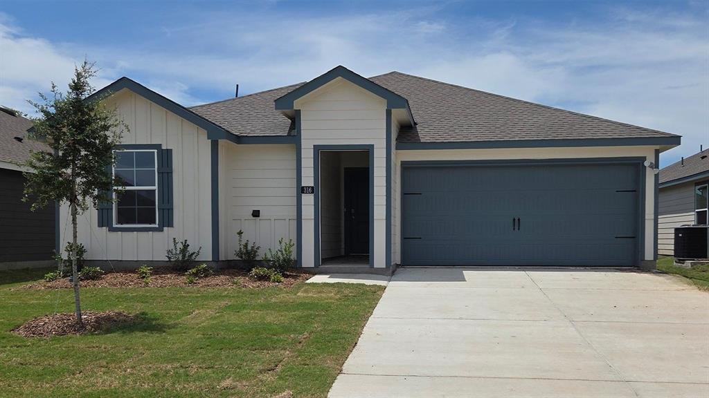 New! Beautiful three bedroom, two bath, single story. Home includes, island kitchen, granite counters throughout, LED lighting, full sprinkler system, professionally engineered post tension foundation, and much more!
Are you looking for a new home in Royse City? Wildwood is now selling! This Express Series community offers 2 to 4 bedroom floorplans ranging in size from 1,022 to 2,276 square feet, providing options to best fit your lifestyle! Wildwood is located within the small, but growing town of Royse City, which offers ample amounts of shopping, dining, and entertainment, all while providing locals the benefits of small-town living. Call us today to learn more about Wildwood!