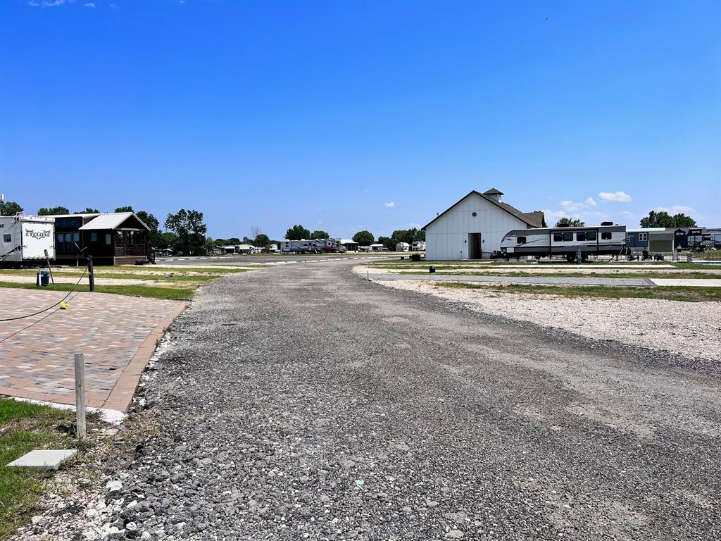 Peninsula Point - Land