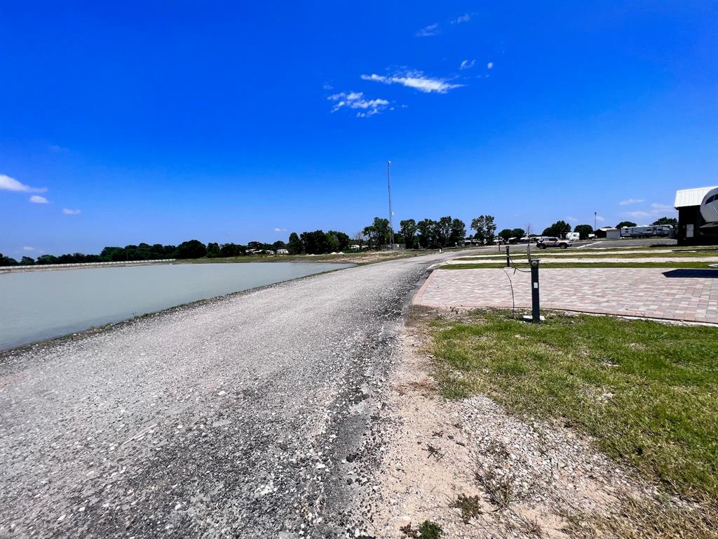 Peninsula Point - Land