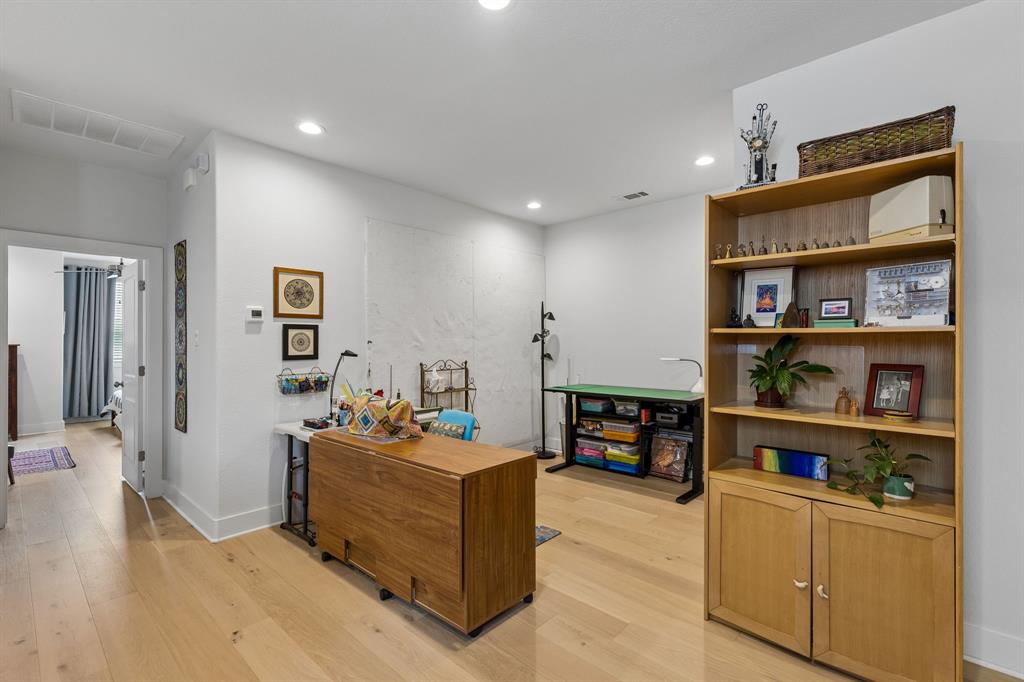 Red Eagle Place - Residential
