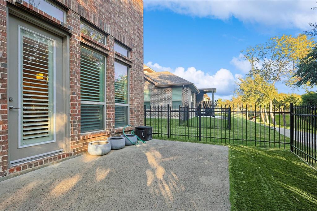 The Shops At Prestonwood Ph 1 - Residential