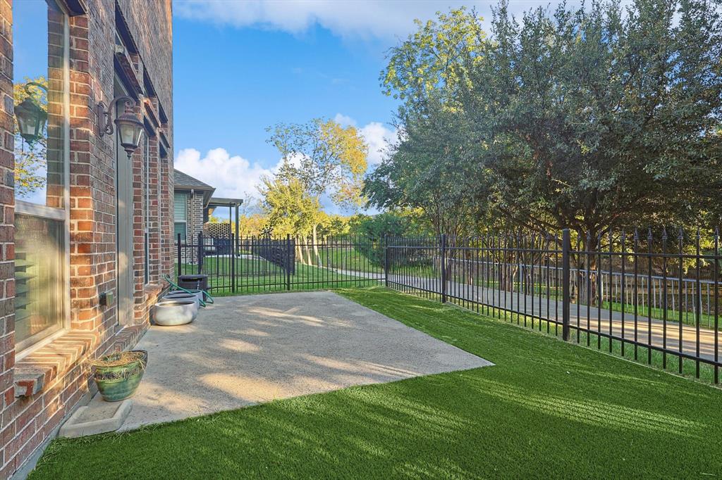 The Shops At Prestonwood Ph 1 - Residential