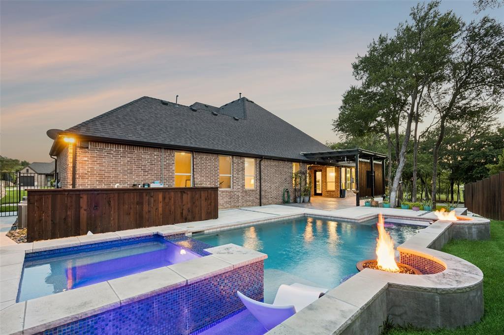 Waters Edge At Hogans Glen Pha - Residential