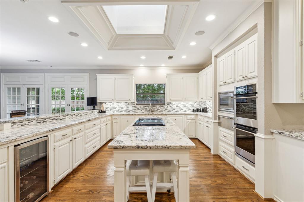 Williamsburg At Preston - Residential