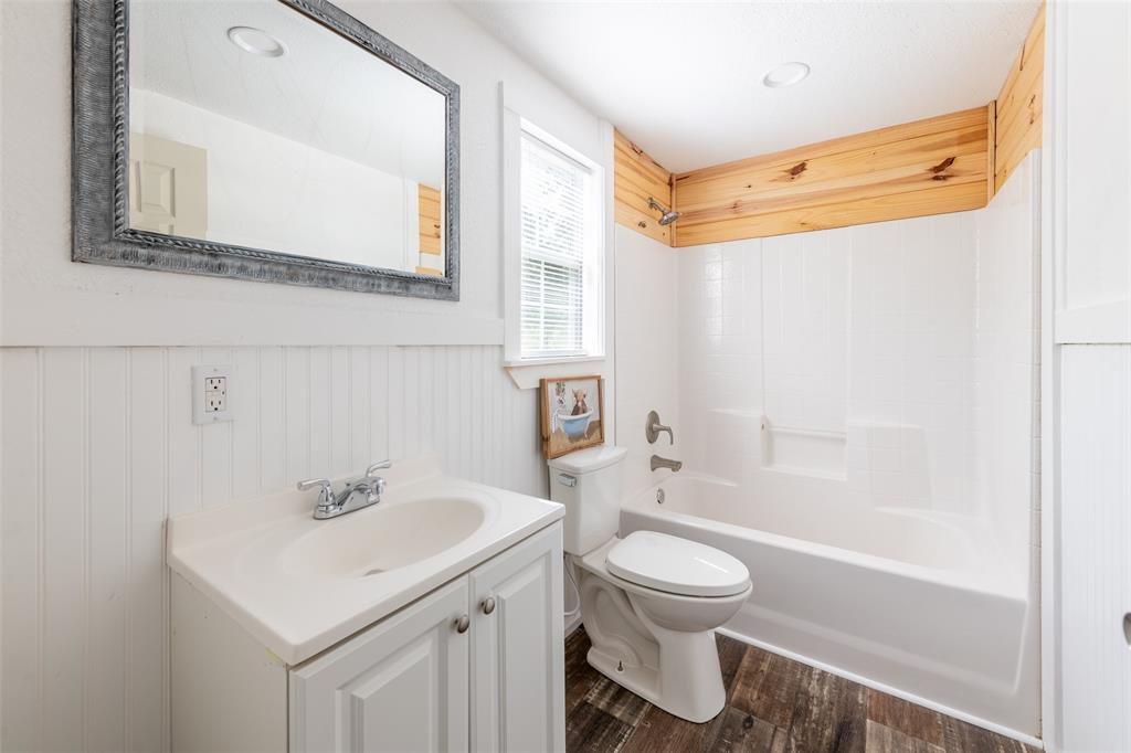 A01567, 1567 GEORGE W POE - Residential