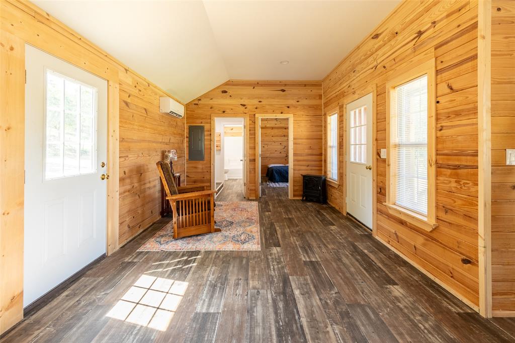 A01567, 1567 GEORGE W POE - Residential