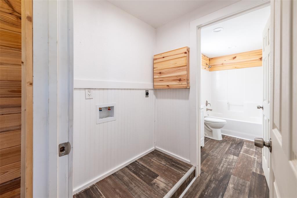 A01567, 1567 GEORGE W POE - Residential