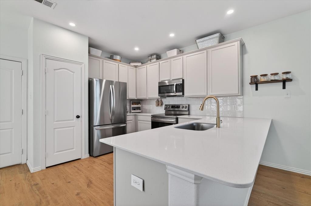 Creek Village At Providence - Residential
