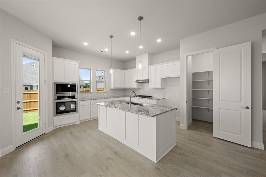 Sheppard's Place - Residential
