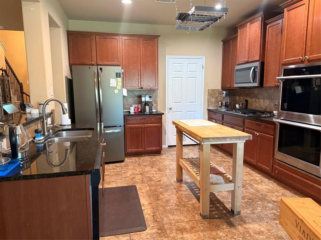 Vista West - Residential