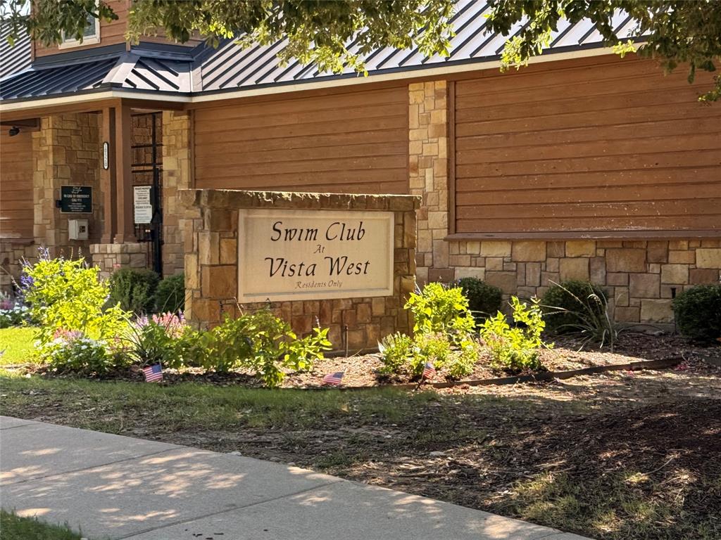 Vista West - Residential