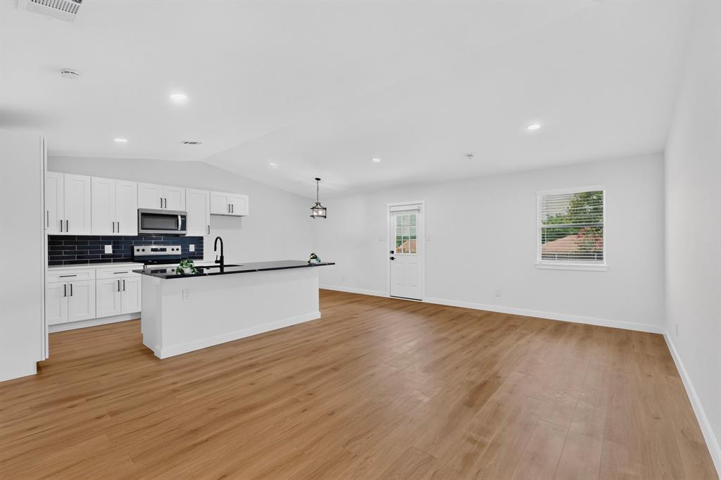Singing Hills 06 - Residential