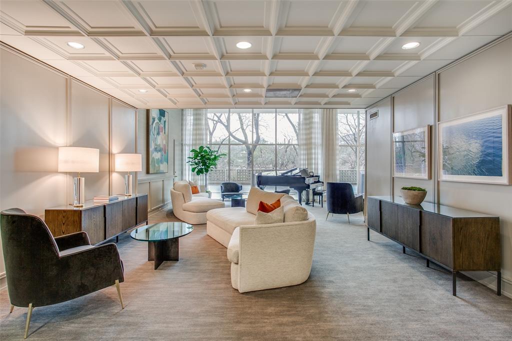 Park Towers Condo - Residential