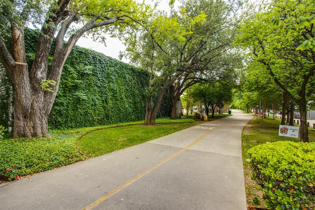 Park Towers Condo - Residential