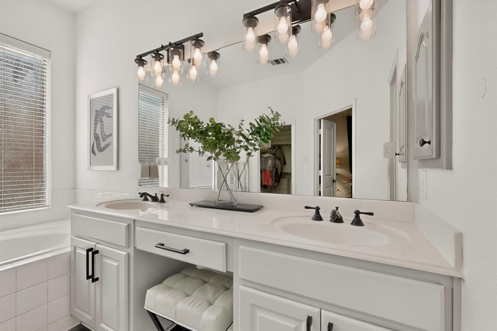 Enclave At Wooded Creek - Residential
