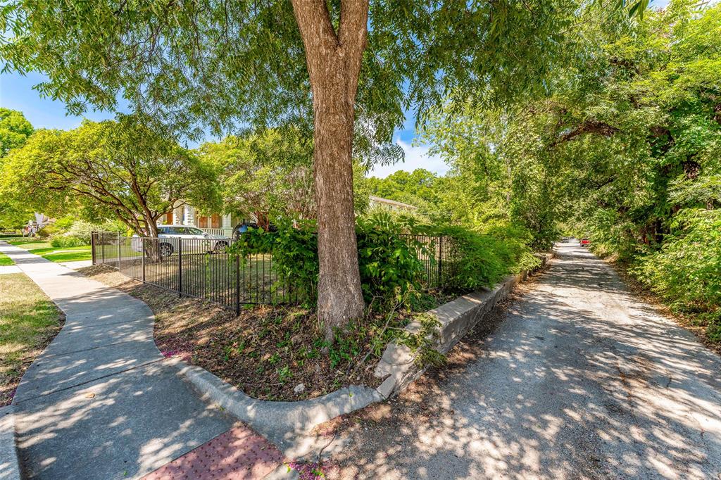 Fairmount Add - Land