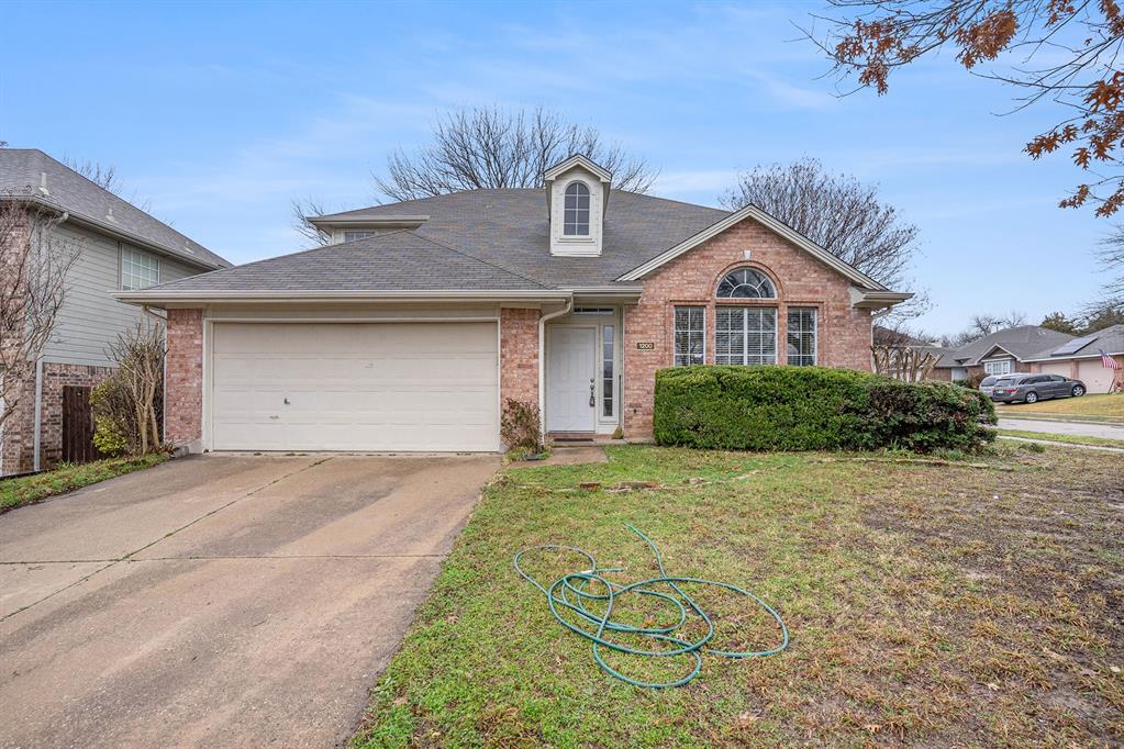 Classic in McKinney. Vaulted ceilings in living area with exposed ridge beam. Separate dining area off kitchen. Kitchen features stainless steel appliances. Large windows throughout. Second living area has fireplace with mantle. Big backyard with patio. All bedrooms have ceiling fans. Large master suite with vaulted ceiling, ensuite bathroom with garden tub and separate shower.